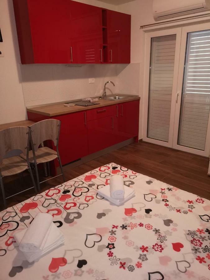 Apartmani Sea Baška Voda エクステリア 写真